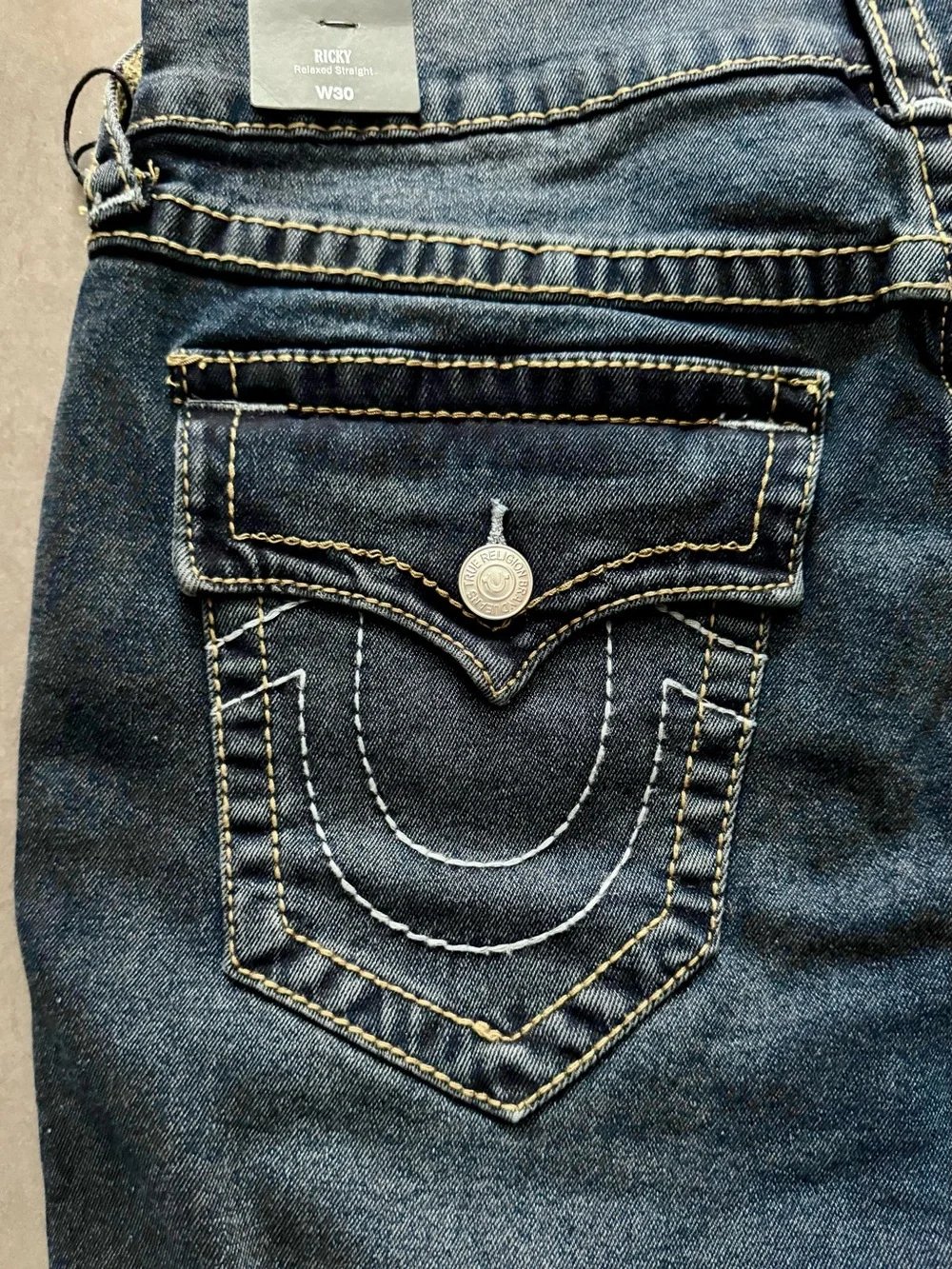 True Religion NWT Ricky Big T Flap Roll-Cuff Dark Wash Denim Shorts Men's 30